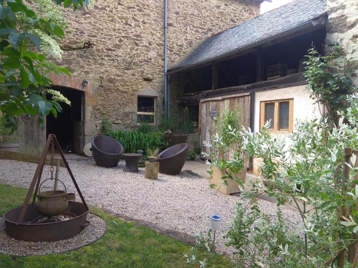 La Ferme Les Mamours La Bastide-l'Eveque Экстерьер фото