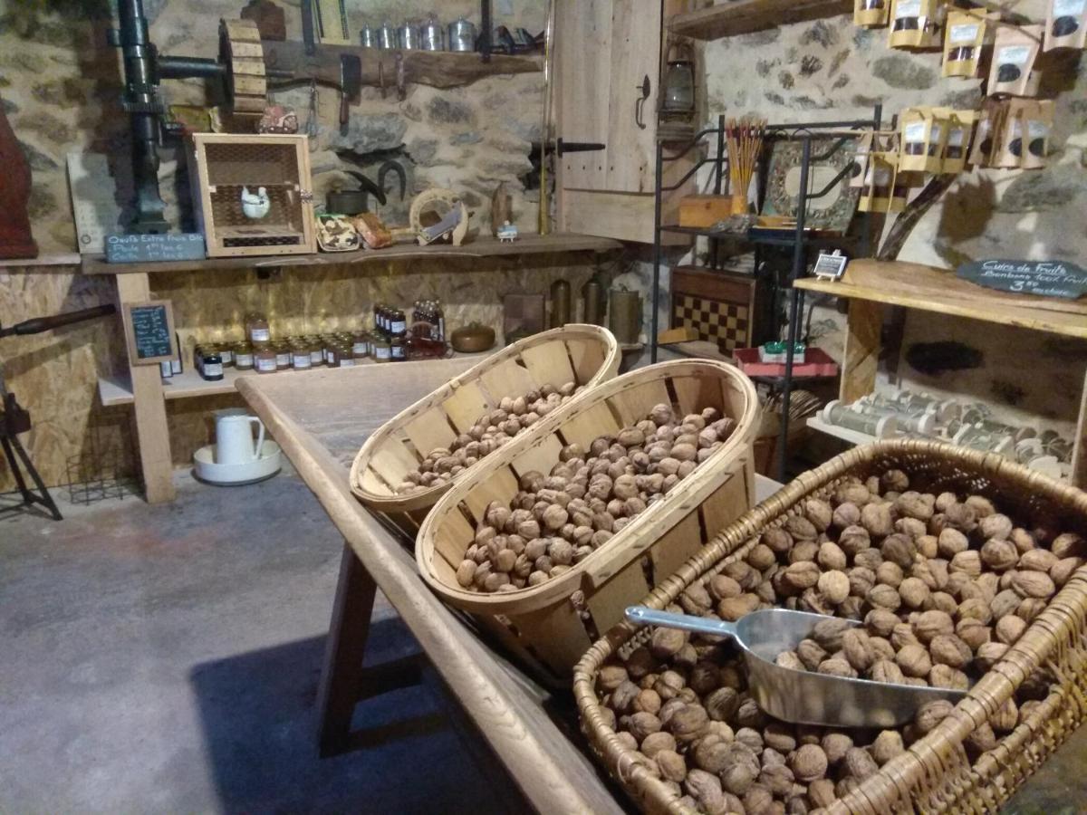 La Ferme Les Mamours La Bastide-l'Eveque Экстерьер фото